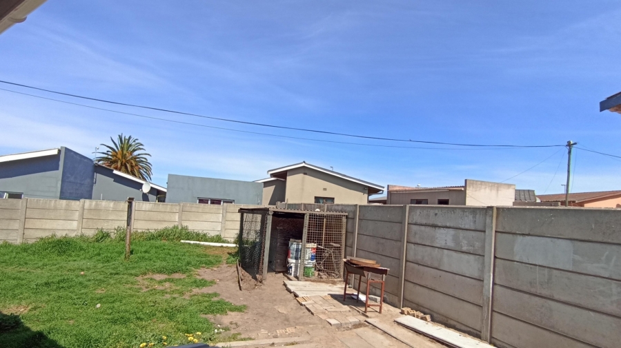 3 Bedroom Property for Sale in Louwville Western Cape